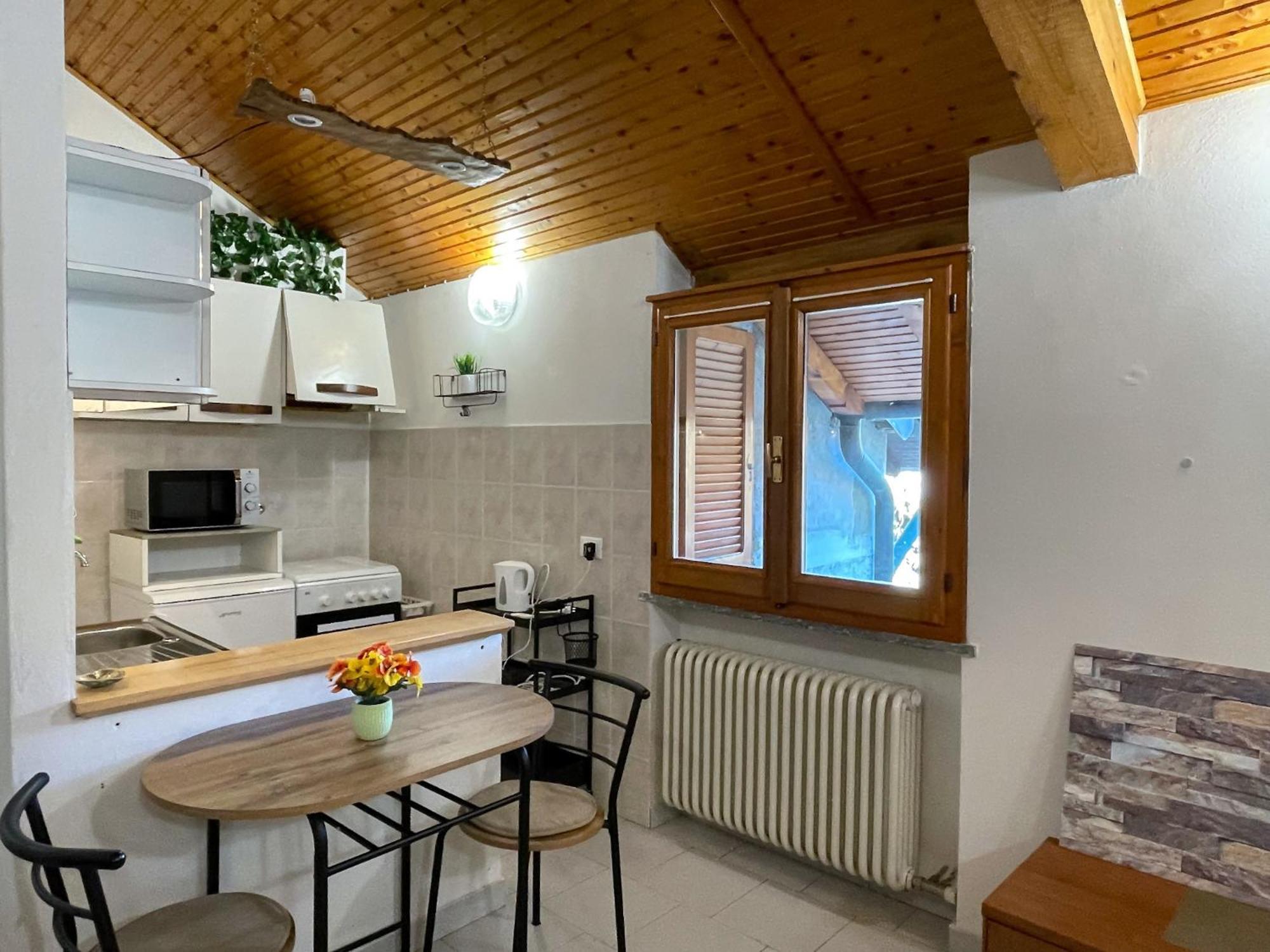 La Corte Dei Torri Loft On The Lake Oliveto Lario المظهر الخارجي الصورة