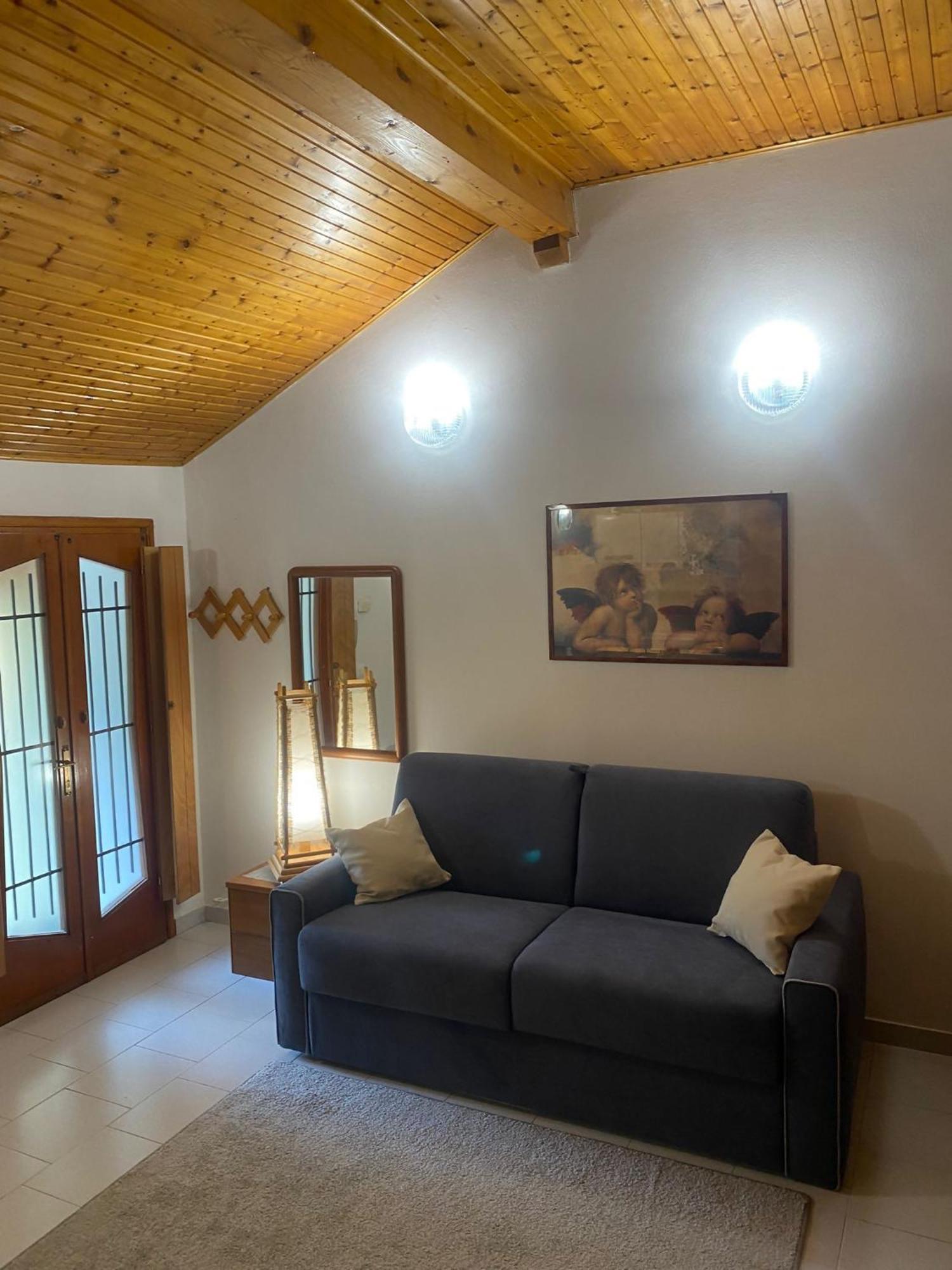 La Corte Dei Torri Loft On The Lake Oliveto Lario المظهر الخارجي الصورة