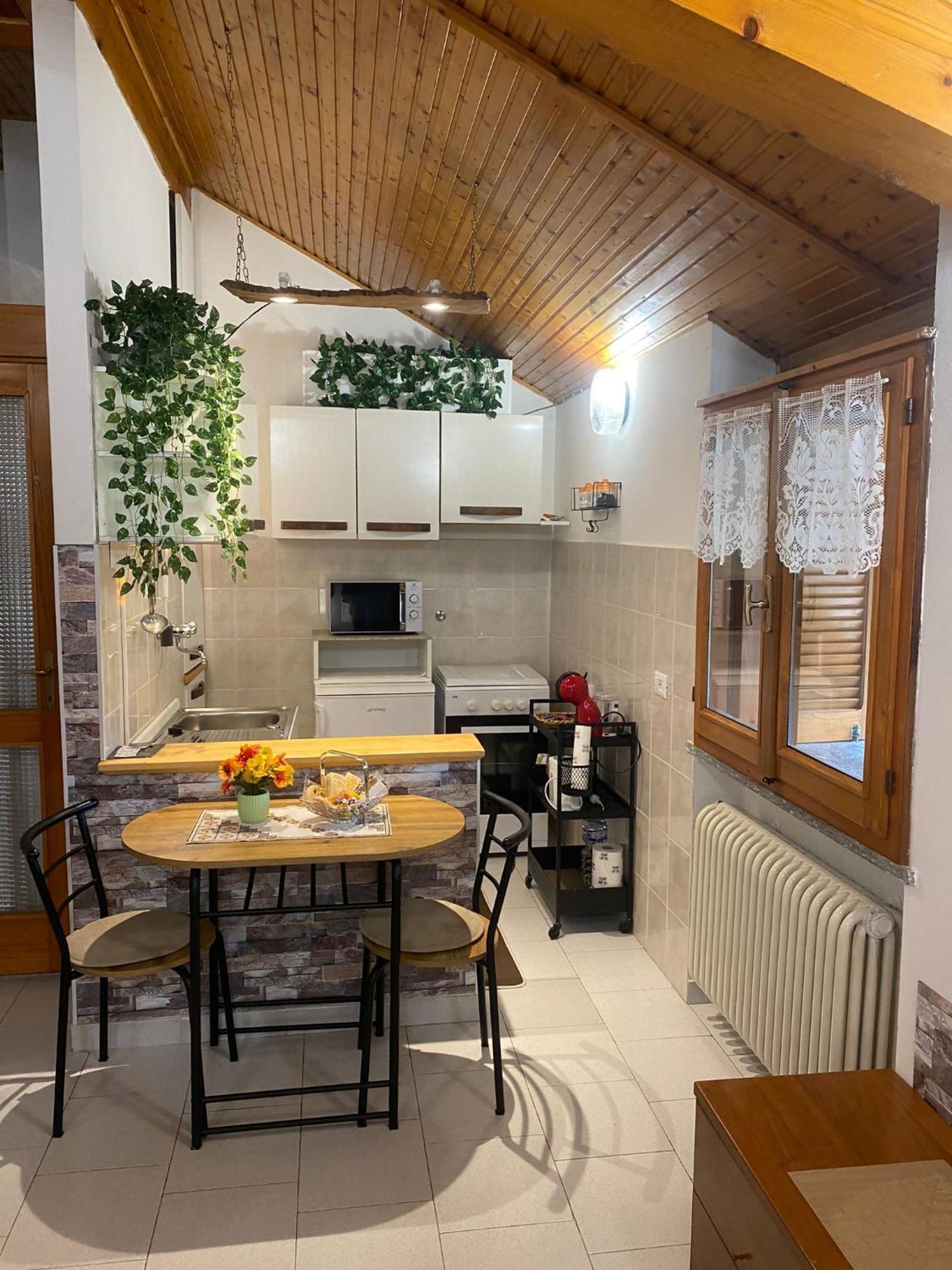 La Corte Dei Torri Loft On The Lake Oliveto Lario المظهر الخارجي الصورة